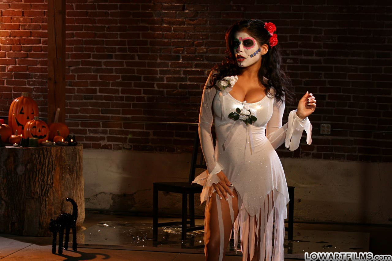 フェティッシュ・ベイブのヌード
 #68037491