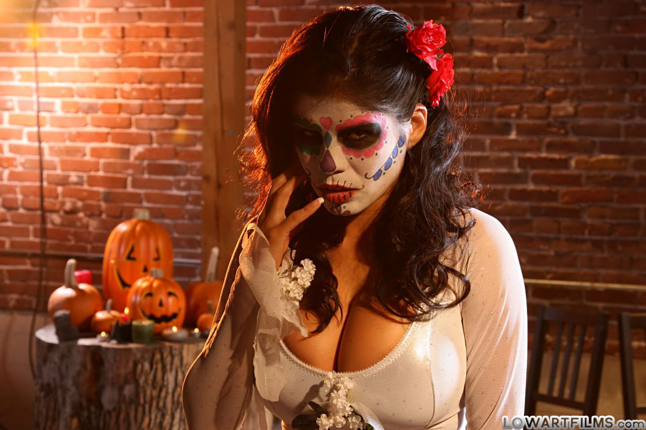 フェティッシュ・ベイブのヌード
 #68037545