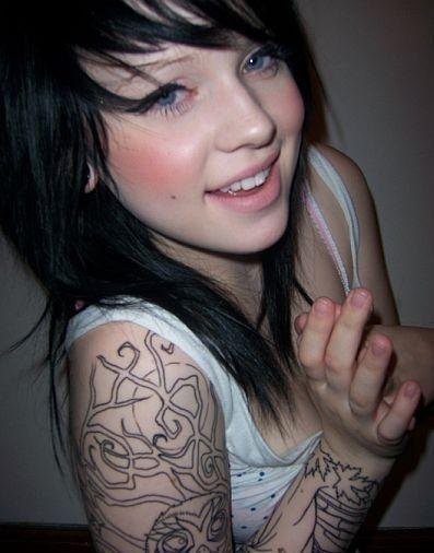 Tattooed emo teen girlfriends pose in homemade pix #79428662