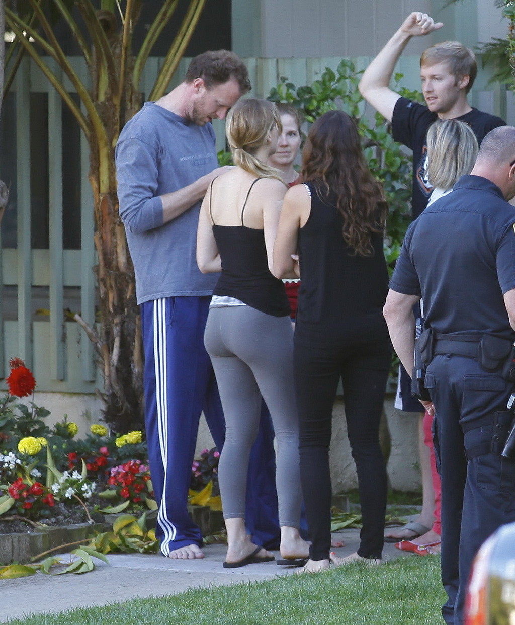Jennifer Lawrence busty  booty in tights  top in Santa Monica helping a woman wh #75259254