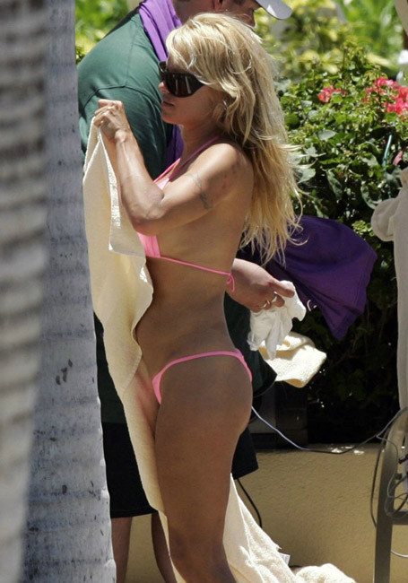 Celeb Pamela Anderson strips off naked and loves huge cocks #75410321