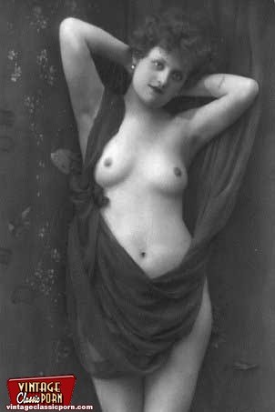 French vintage ladies showing their bodies from the 1920s #67790475