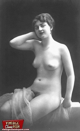 French vintage ladies showing their bodies from the 1920s #67790495