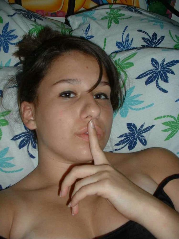 Chicas amateurs teniendo orgasmos
 #78403122