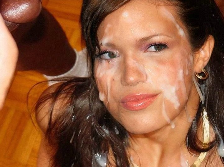 Mandy moore mostrando su coño y sus tetas y follando duro
 #75389228