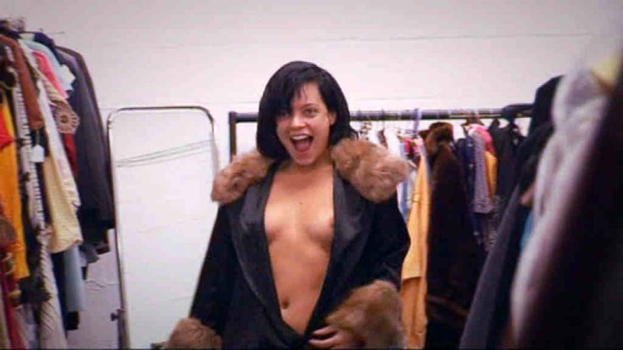 Lily Allen Exposing Her Sexy Body And Very Nice Nipples Paparazzi Photos Porn Pictures Xxx