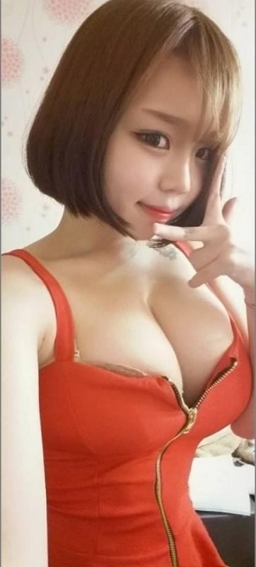 Tette enormi ragazza asiatica amatoriale dalla Cina
 #67209979