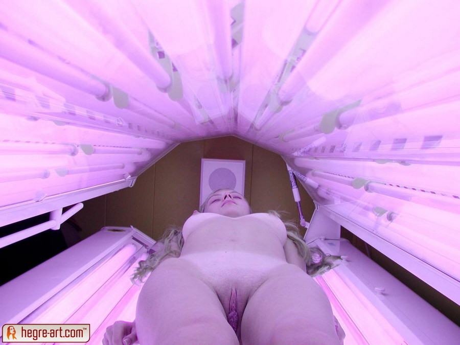Join teen Katya lying naked in the solarium #78544264