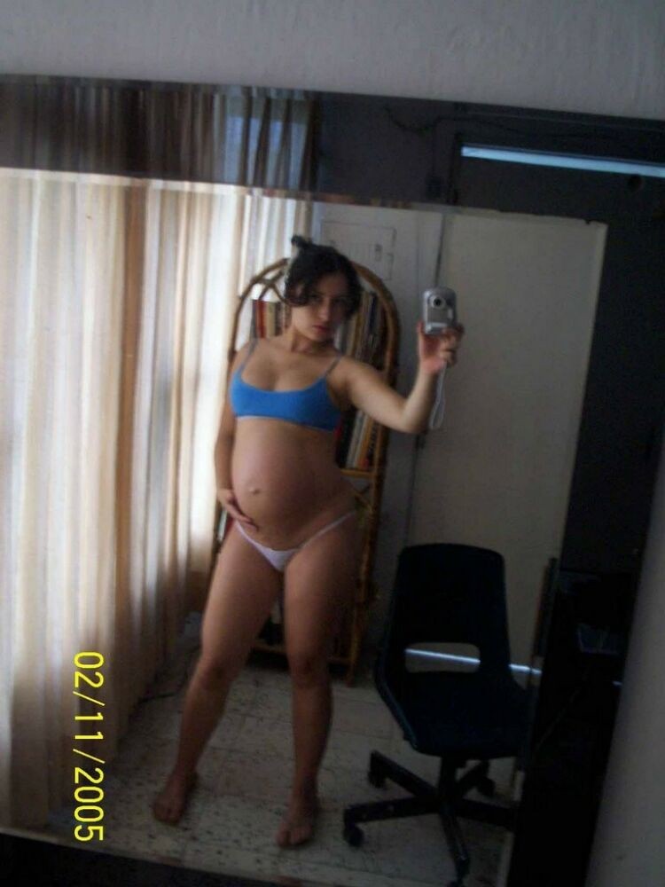 Embarazadas posando y follando
 #67806192
