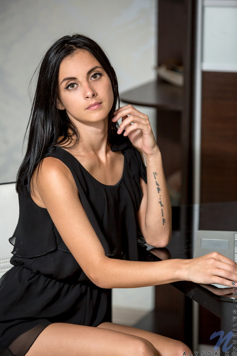 Slender coed reveals off her perky tits and spreads her tight puss #72451222