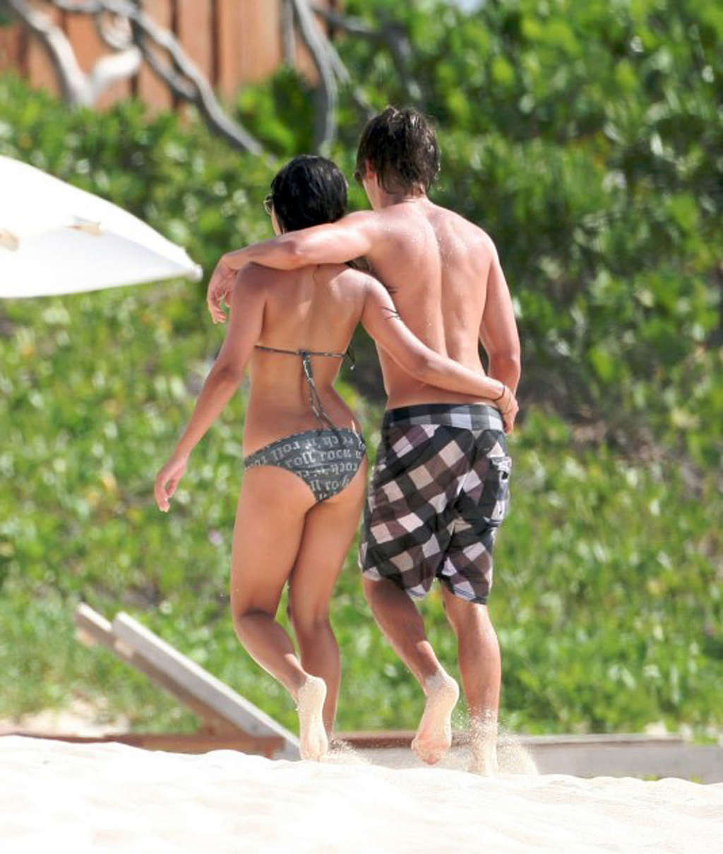 Vanessa Hudgens enjoying on beach and showing fantastic ass in bikini #75362759