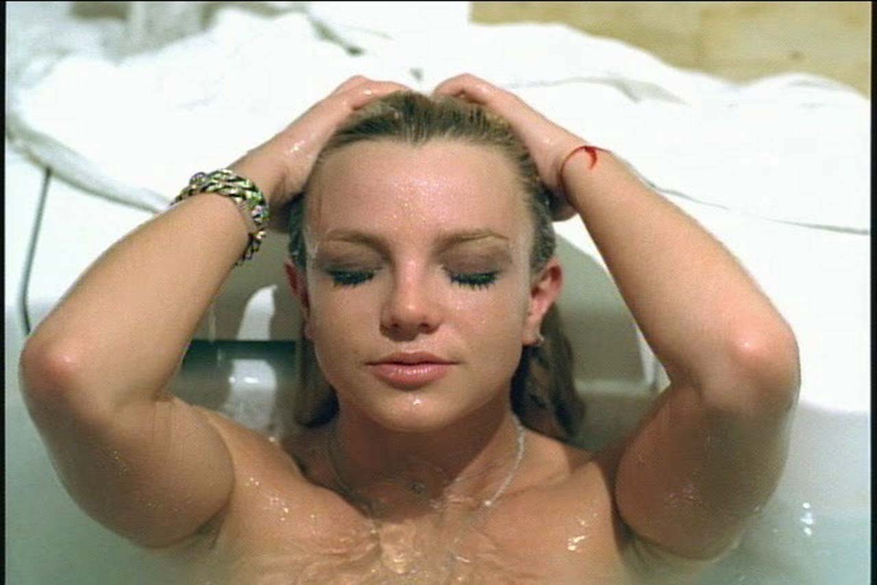 Britney Spears posing totally nude and showing sexy ass in thong #75312016