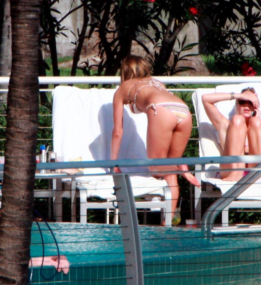 Jennifer Aniston fabulous topless on the beach #75387915