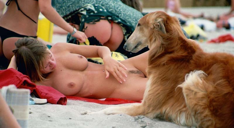 Seem at this slender Russian nudist acquiring a tan #72252148