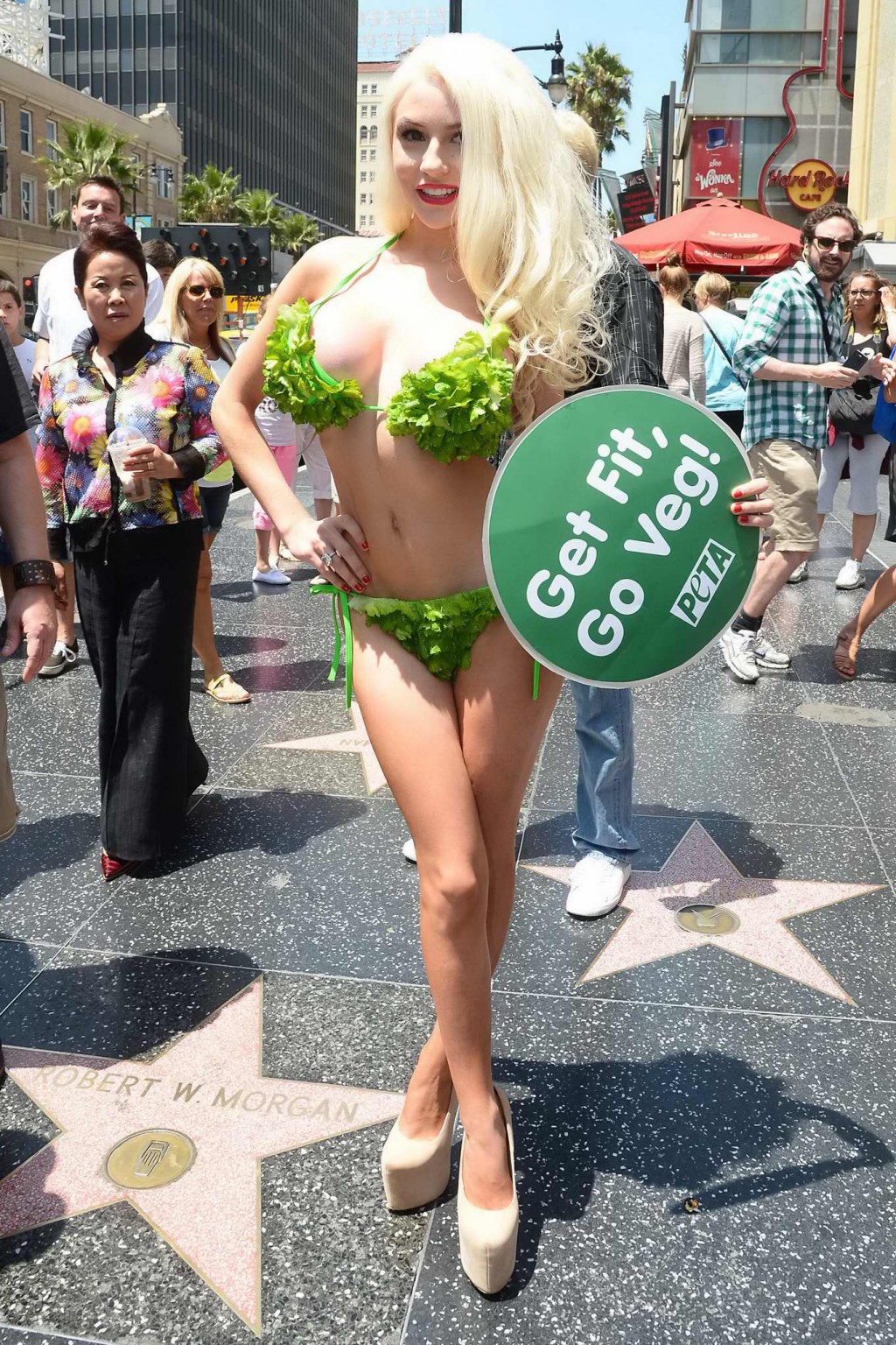 Courtney Stodden shows off her curvy body wearing tiny lettuce leaf bikini in Ho #75223131