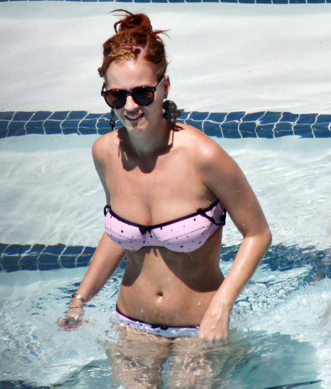 Katy Perry exposing fucking huge boobs and sexy ass in bikini on pool #75298684