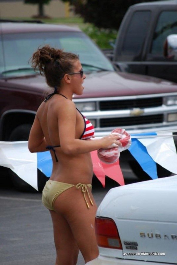 Recopilación de chicas en bikini para el lavado de coches mostrando sus cosas
 #67229139