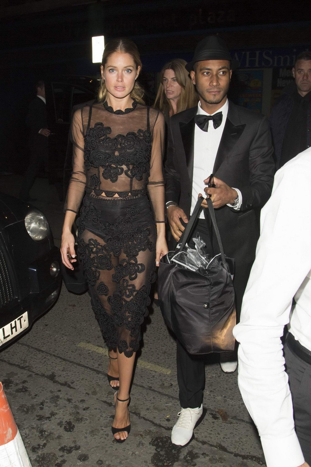 Doutzen Kroes en sous-vêtements lors de l'after party du défilé de mode de Victorias Secret.
 #75179480