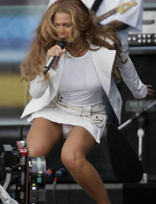 Beyonce knowles muestra el culo sexy y algunas fotos de la falda
 #75420062