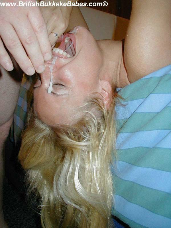 Blonde lets a group of men cum on her face in a hotel room #76103447