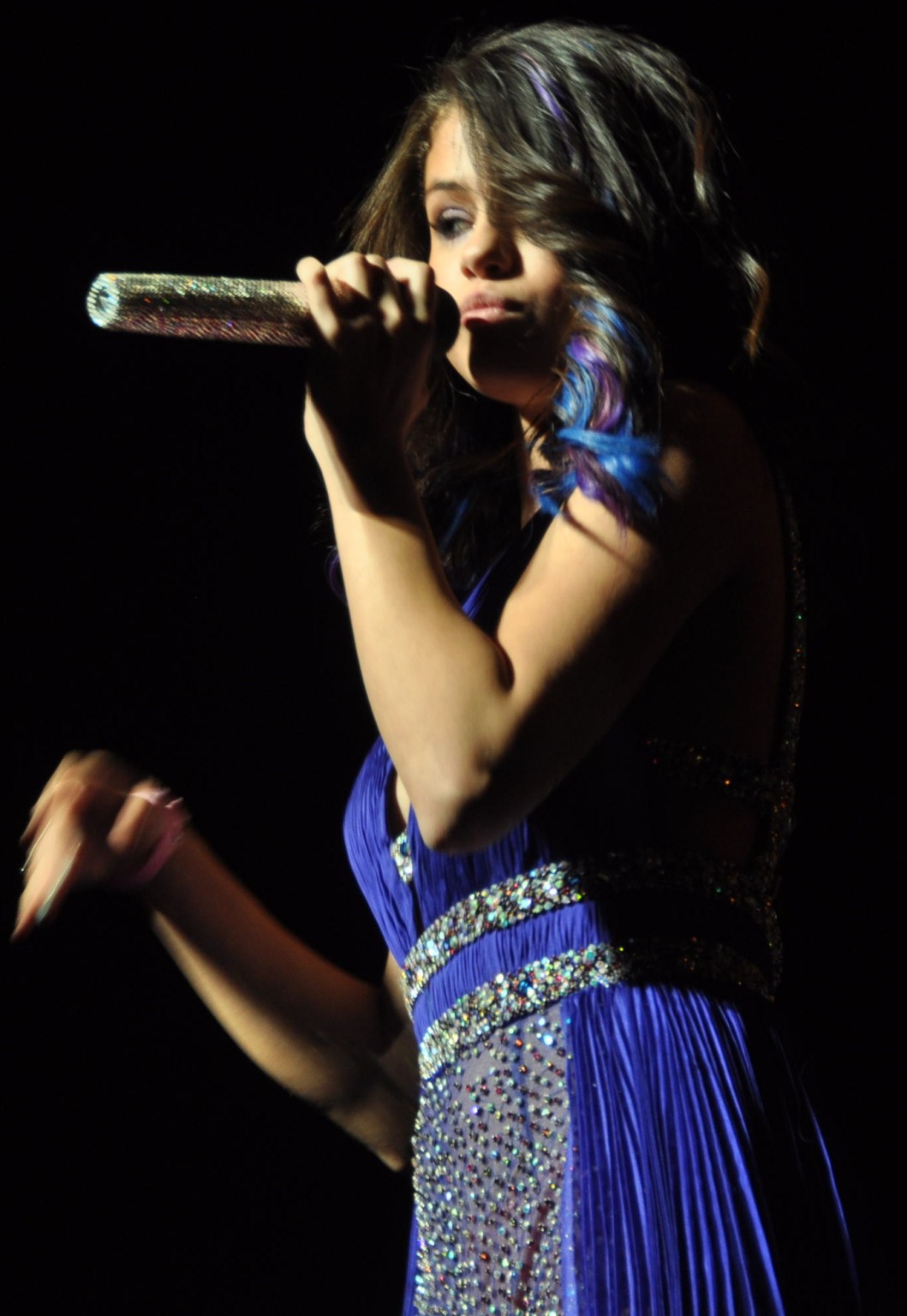 Selena Gomez in sexy blue dress performing at the Puerto Rico Coliseum #75275535