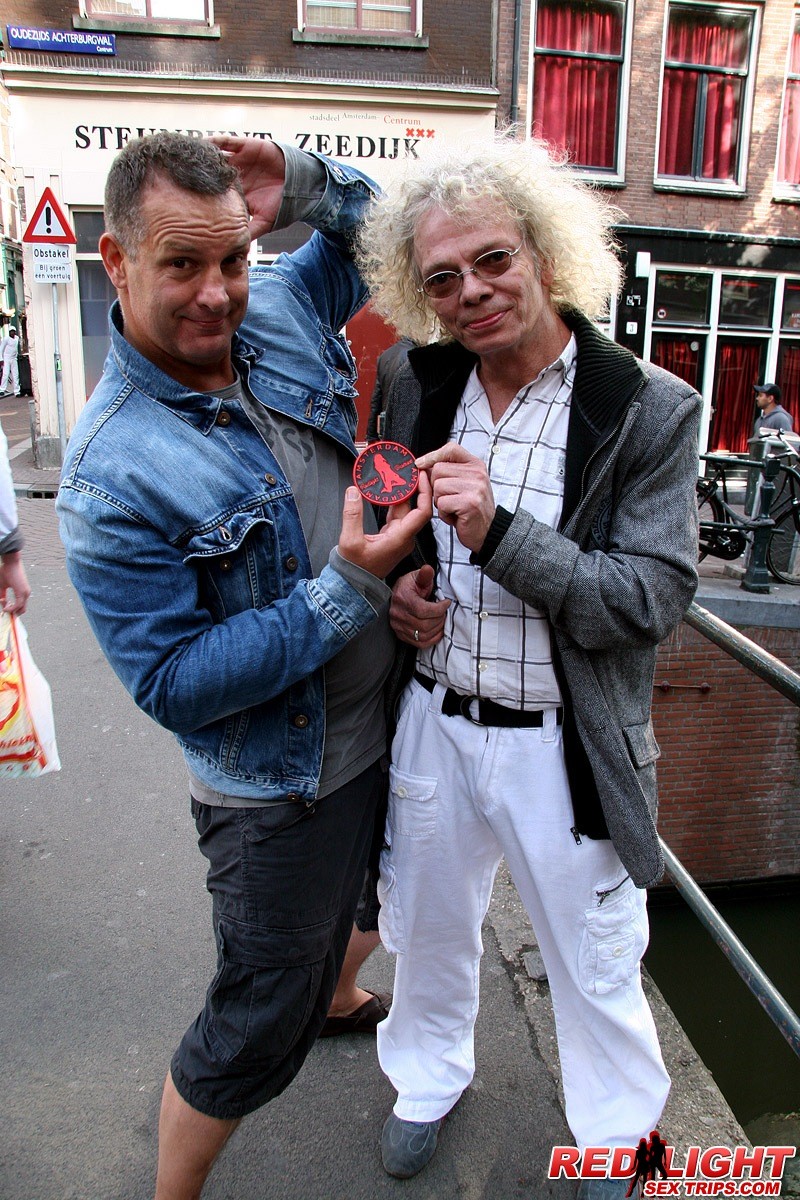 Geile Senior wird schmutzig mit einem echten reifen Fenster Hooker
 #69205431