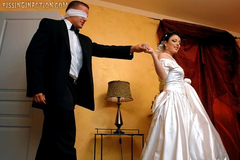 Bride gets pissed on during the kinky weddingnight #76594867