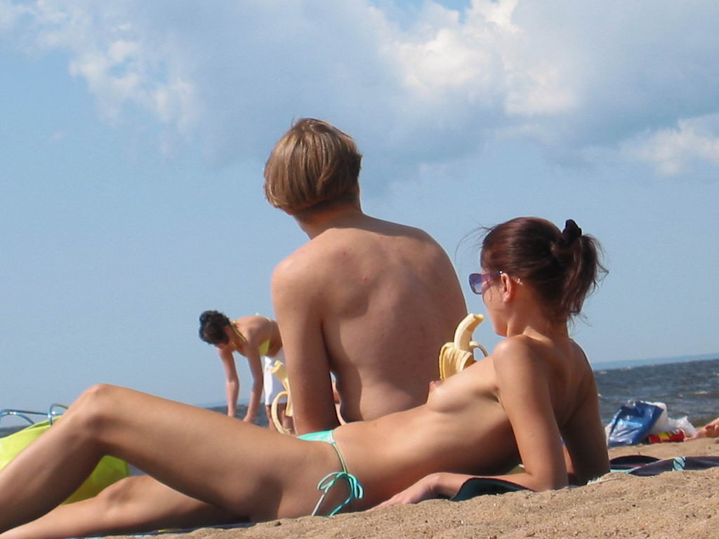 Smoothest nudists play together in the warm water #72252133