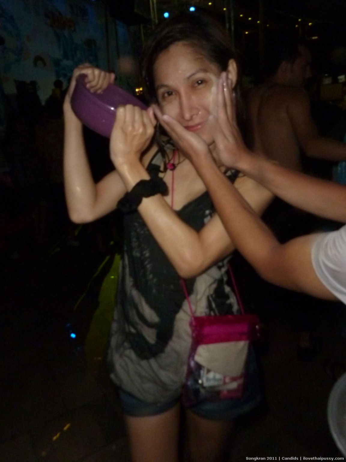 Dolce puttana giovane tailandese ama scopare senza preservativo sesso rischioso con turisti figa asiatica
 #68101508