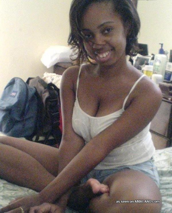 Collection of a naked ebony honey posing sleazy on cam #73319380