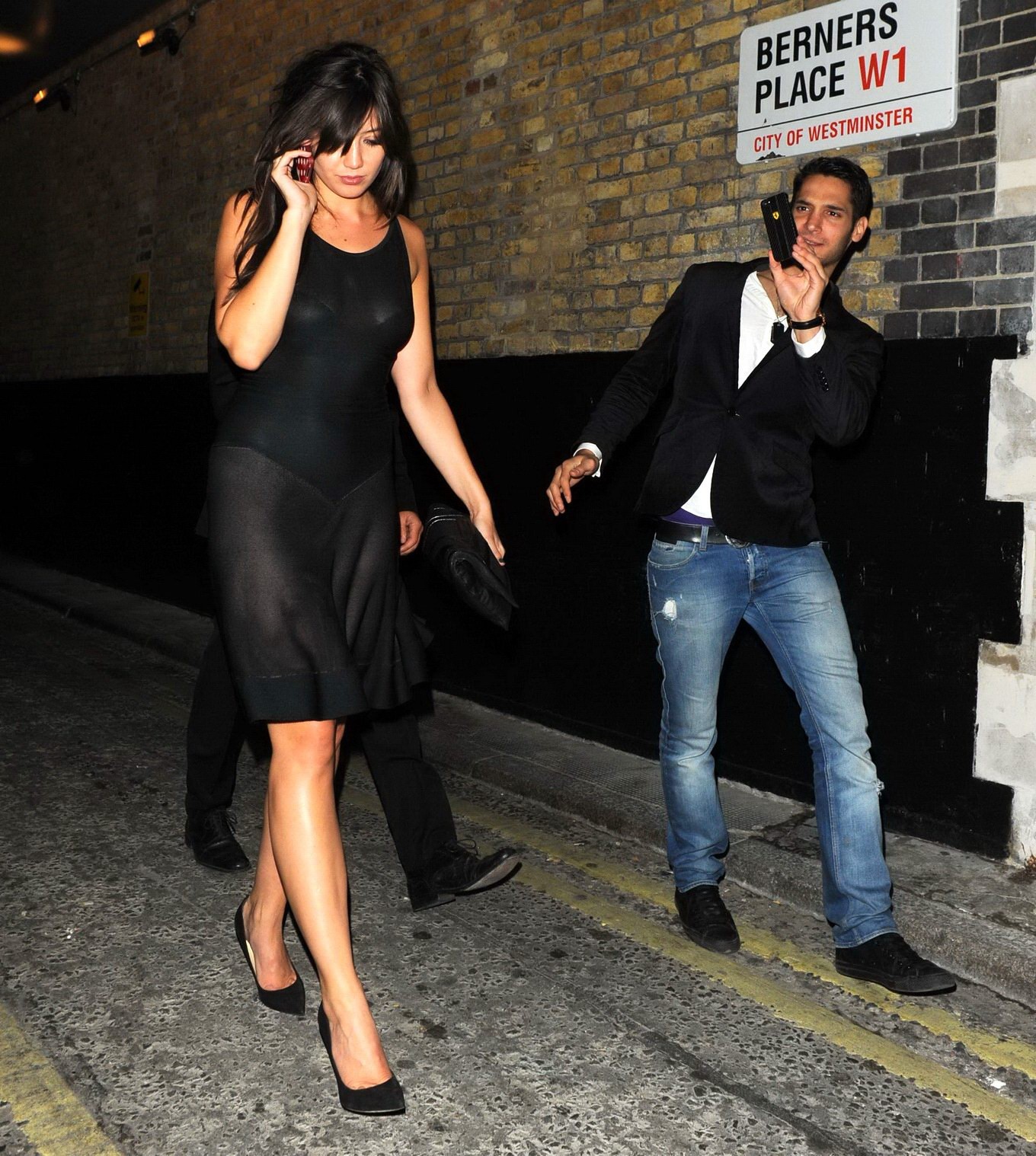 Daisy Lowe zeigt ihre Brüste in einem teilweise durchsichtigen Kleid auf der W Ma
 #75218788