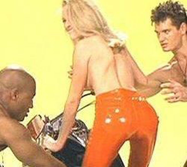 Die braunäugige Schauspielerin Bridgette Wilson sexy Fotos
 #75445060