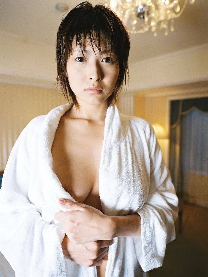 Busty japanese Nana Natsume showing tits and pussy #69760230