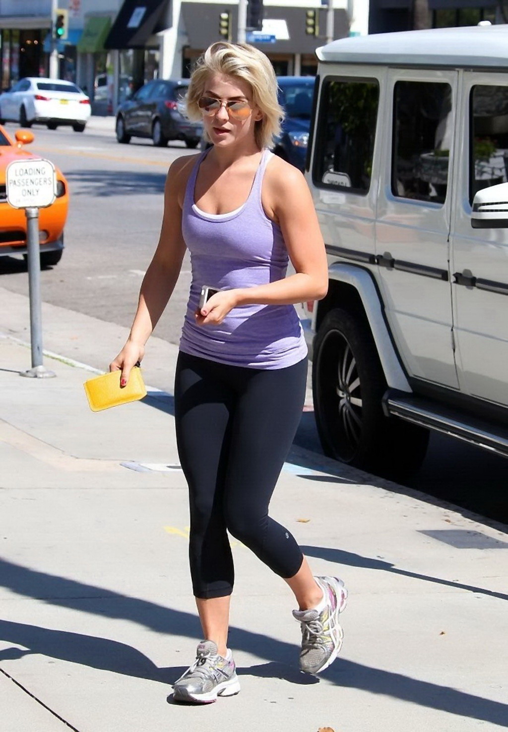 Julianne Hough showing off her ass in tights outside a gym in Studio City #75221012