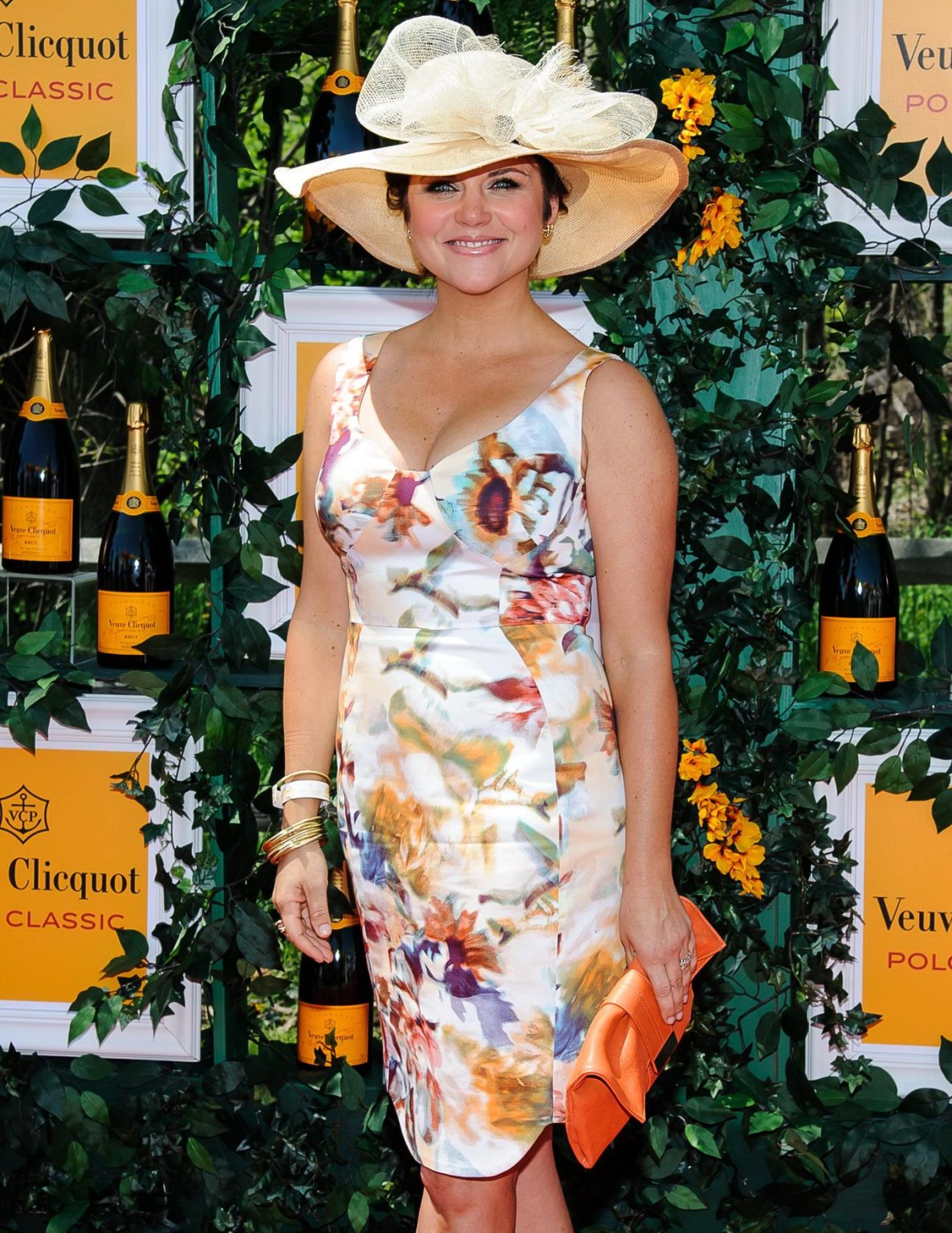 Tiffani-Amber Thiessen showing huge cleavage at the 6th annual Veuve Clicquot Po #75230087