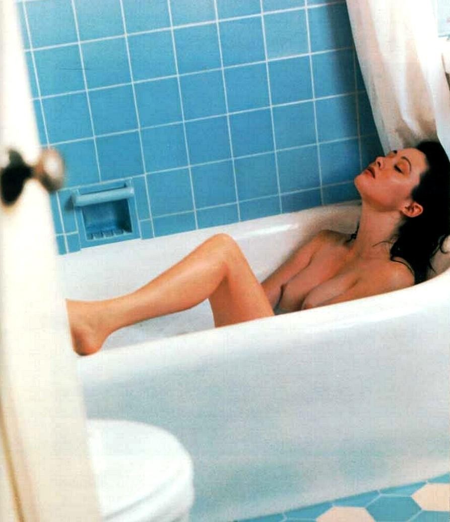 Shannen Doherty posing naked and see thru paparazzi pictures #75441962