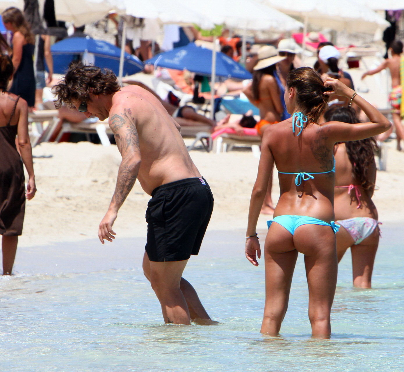 Melissa Satta showing her hot ass in thong bikini on the Spanish beach #75343880