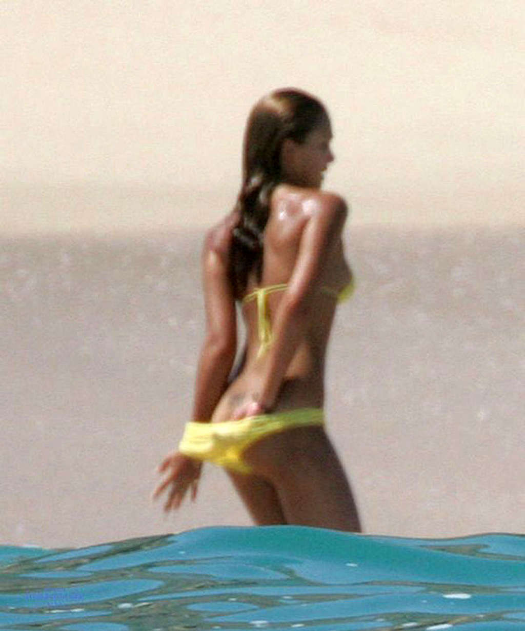 Jessica Alba showing naked tits and sexy nipples on her private photos #75327599