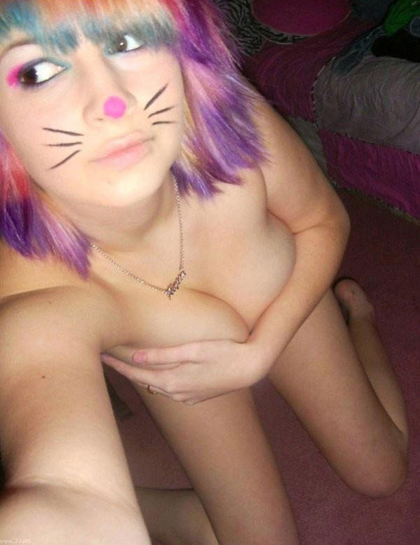 Desnudo emo amateur adolescentes
 #67663183