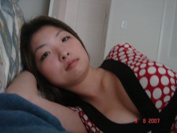Une collection de photos de filles asiatiques sexy.
 #68408196