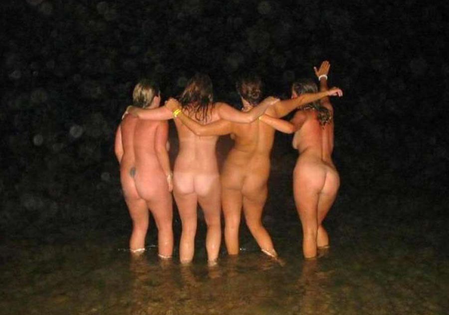 Really drunk amateur girlfriends going wild #76396739