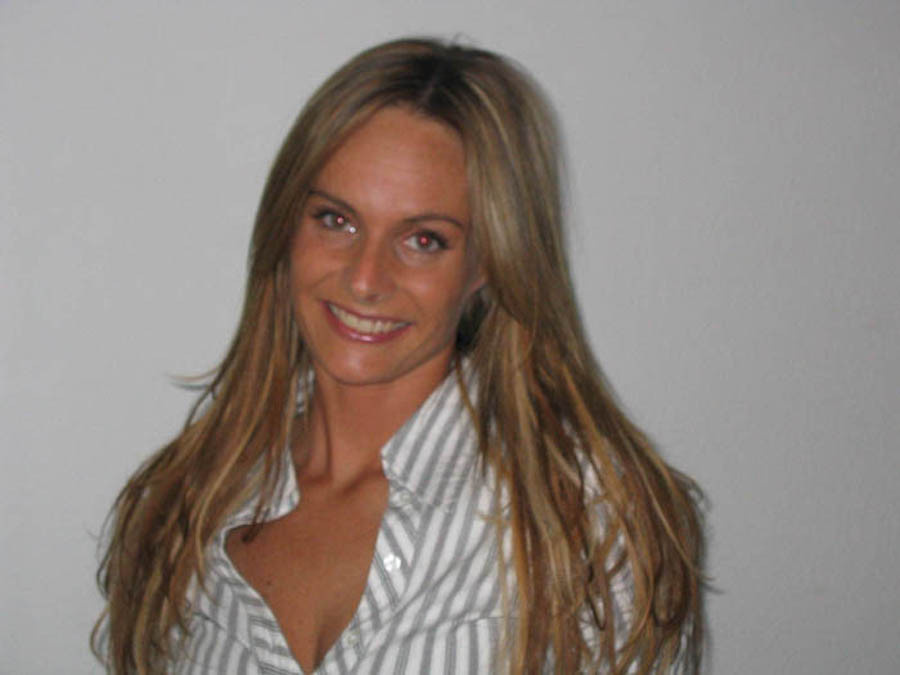Milf caliente kelli chupando con tetas alegres
 #75461601