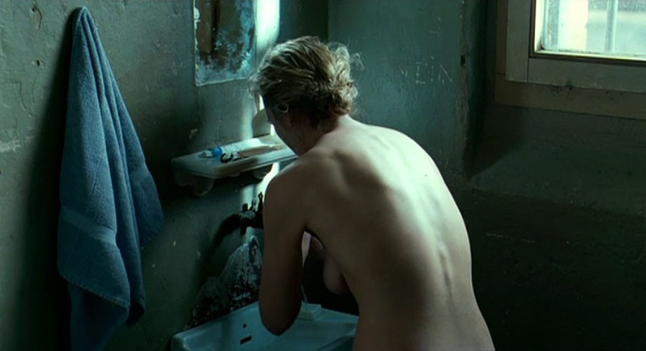 Kate Winslet montrant ses beaux gros seins dans des photos de films de nudité
 #75391351