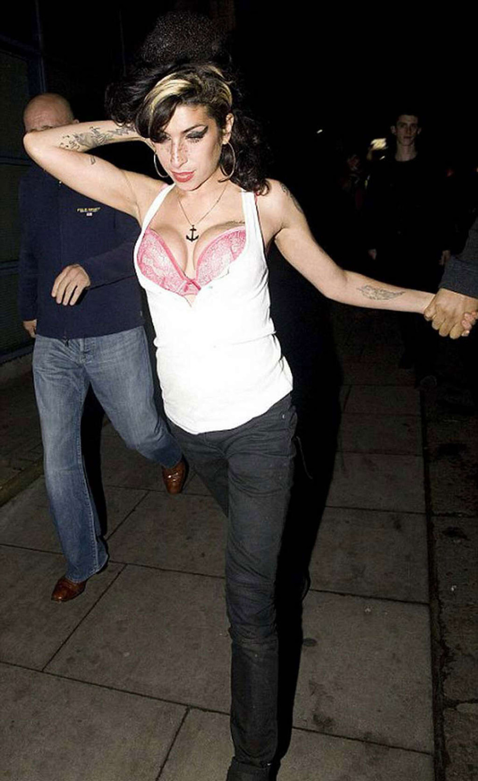 Amy Winehouse cleavage #75374230