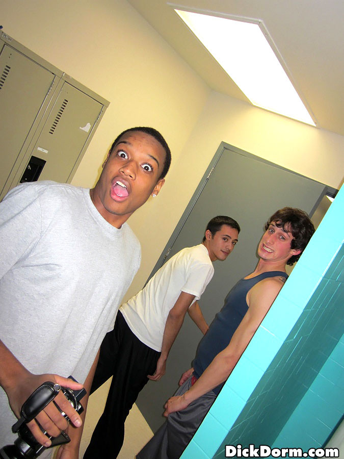 Check out these frat boys get drunk then fuck around in these hot gay dormroom r #76937505