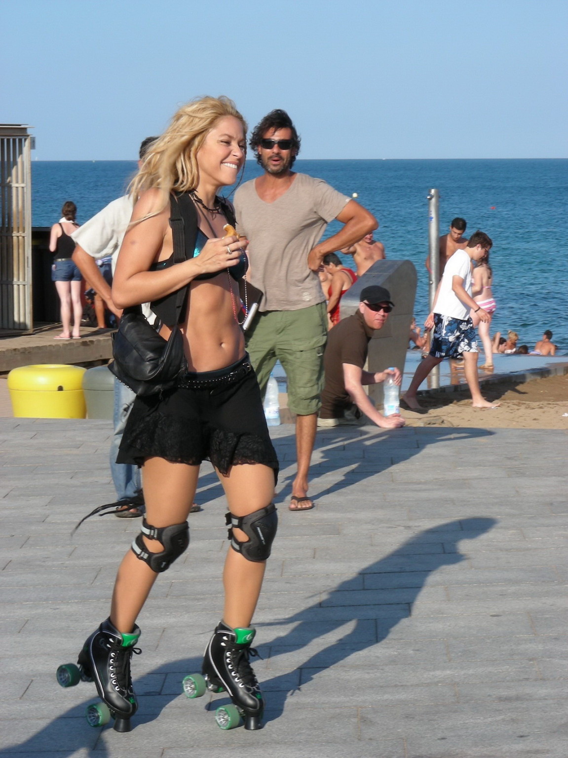 Shakira Ripoll in different bikini tops on the set of her new music video in Bar #75336045