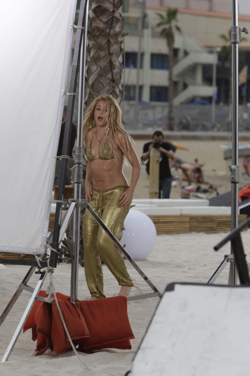 Shakira Ripoll in different bikini tops on the set of her new music video in Bar #75336071