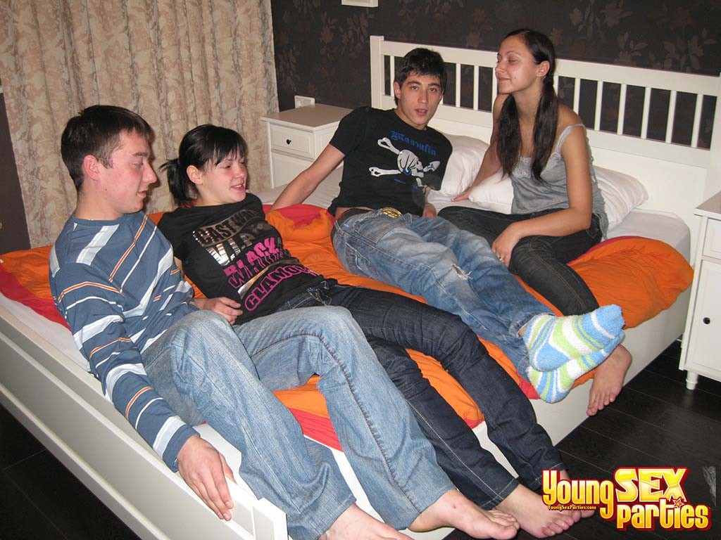 YOUNG SEX PARTIES: teenagers hanging out and fucking loud #76803507