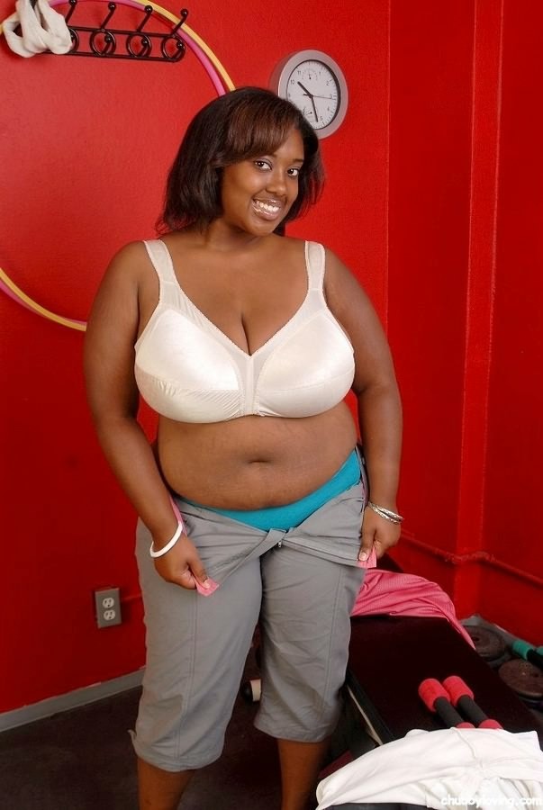 Fat big tits ebony getting naked and modelling in the gym #67119063