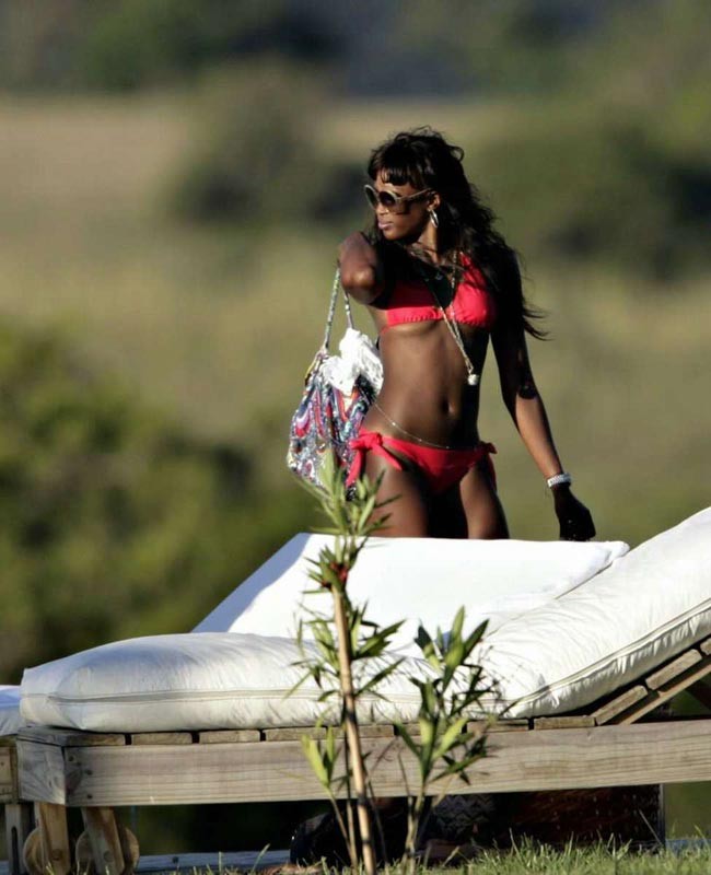 Celebridad naomi campbell completamente desnuda cuerpo de ébano
 #75401921